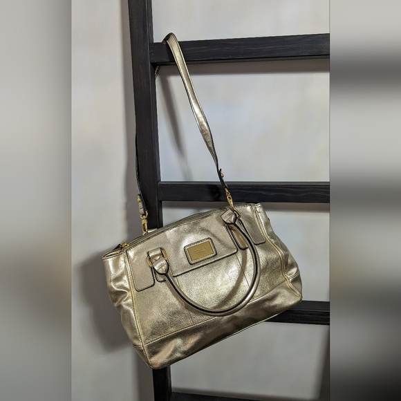 Metallic tignanello purse - Picture 1 of 4
